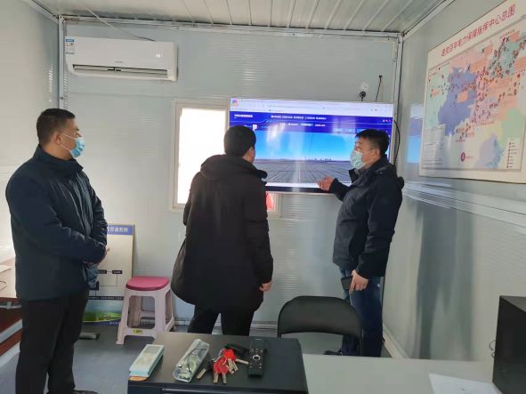 （图为赵辉同志在涞水县冬奥会、冬残奥会电力保障前线指挥部）